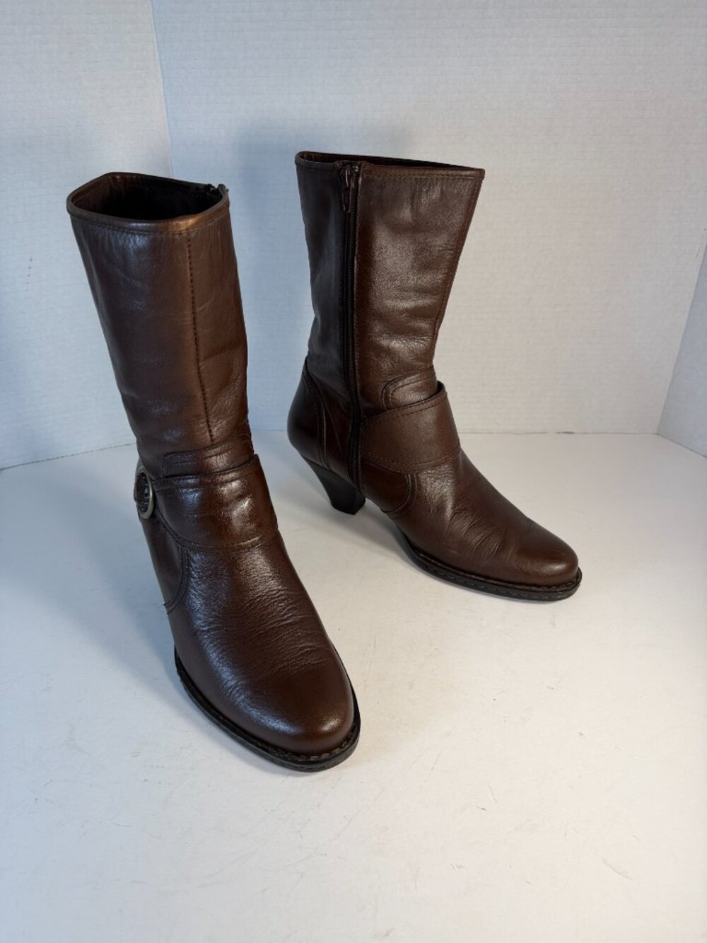 WOMEN'S SIZE 9 Born Brown Leather Boots - Picture 11 of 16